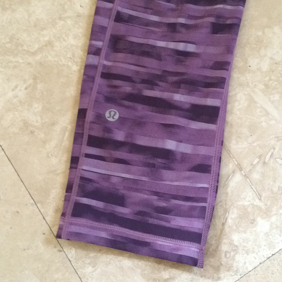 Lululemon legging - Picture 7 of 8